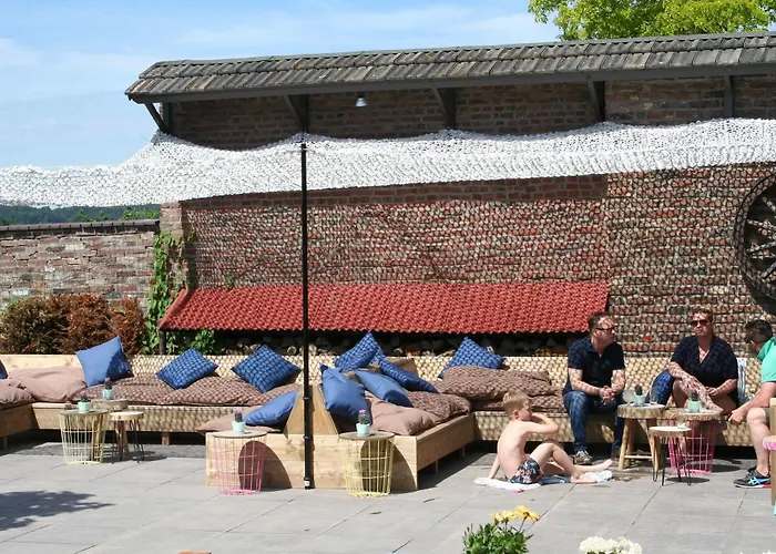 Valkenburg 3* Schin op Geul